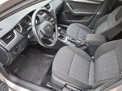 Skoda Octavia Комби, снимка 9 - Автомобили и джипове - 55301679