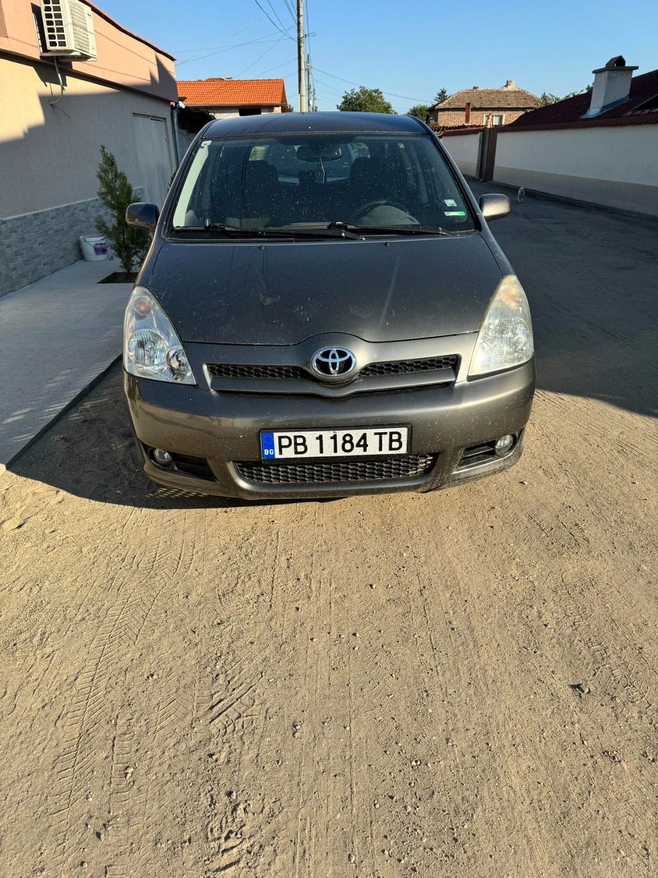 Toyota Corolla verso, снимка 1