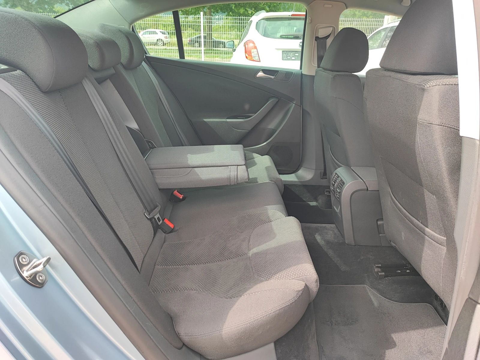 VW Passat КАТО НОВА | Mobile.bg — изображение 16