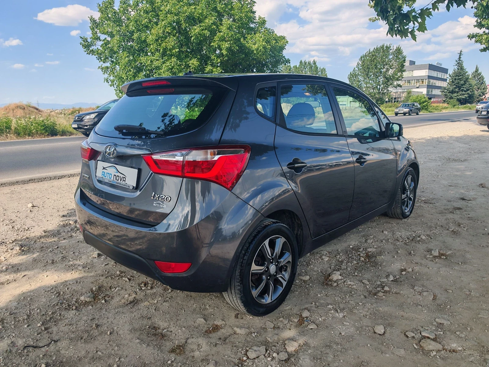 Hyundai Ix20 1.4 БЕНЗИН 90 K.C. СЕРВИЗНА! FACELIFT! УНИКАТ!  - изображение 4
