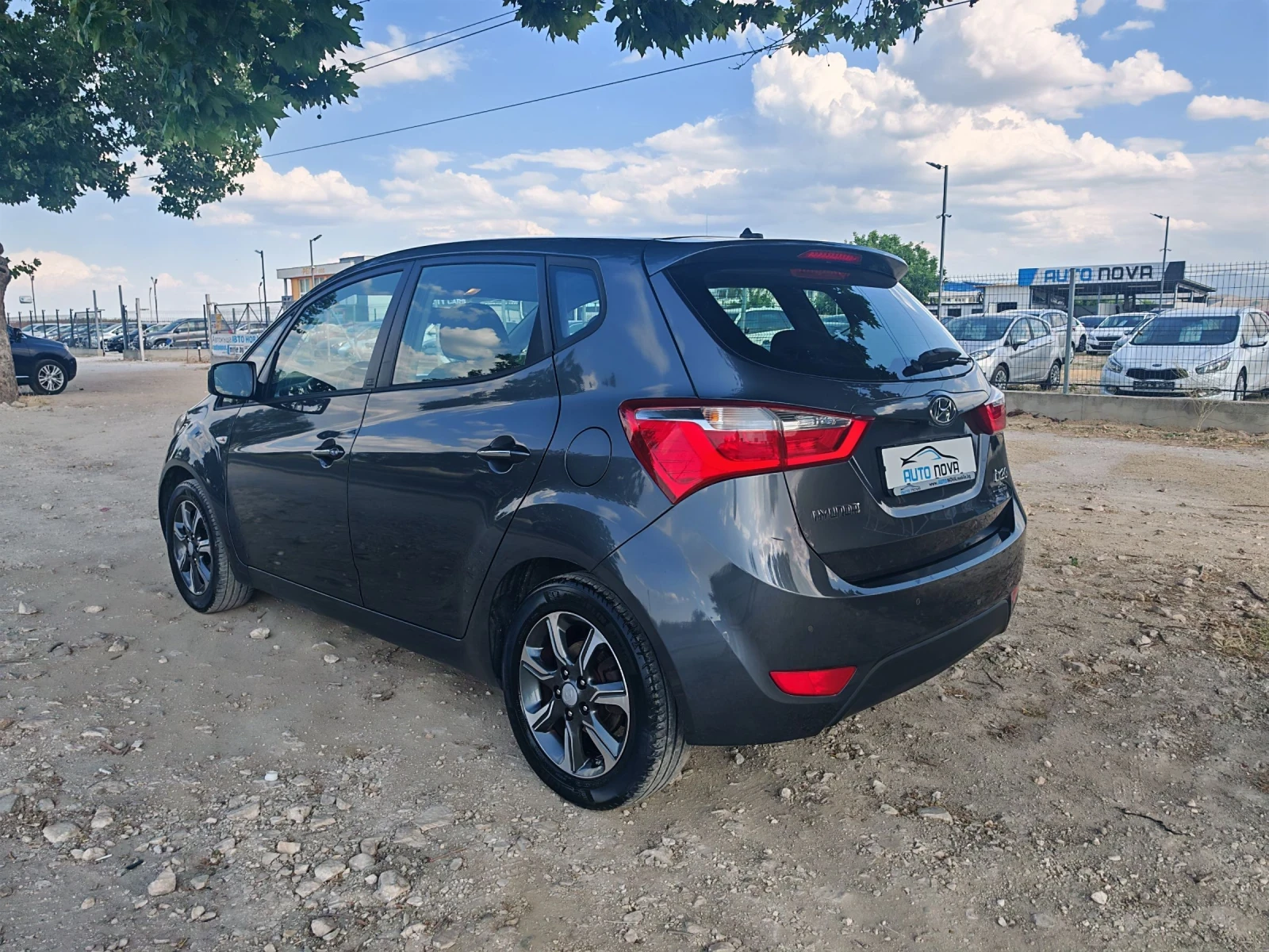 Hyundai Ix20 1.4 БЕНЗИН 90 K.C. СЕРВИЗНА! FACELIFT! УНИКАТ!  - изображение 6