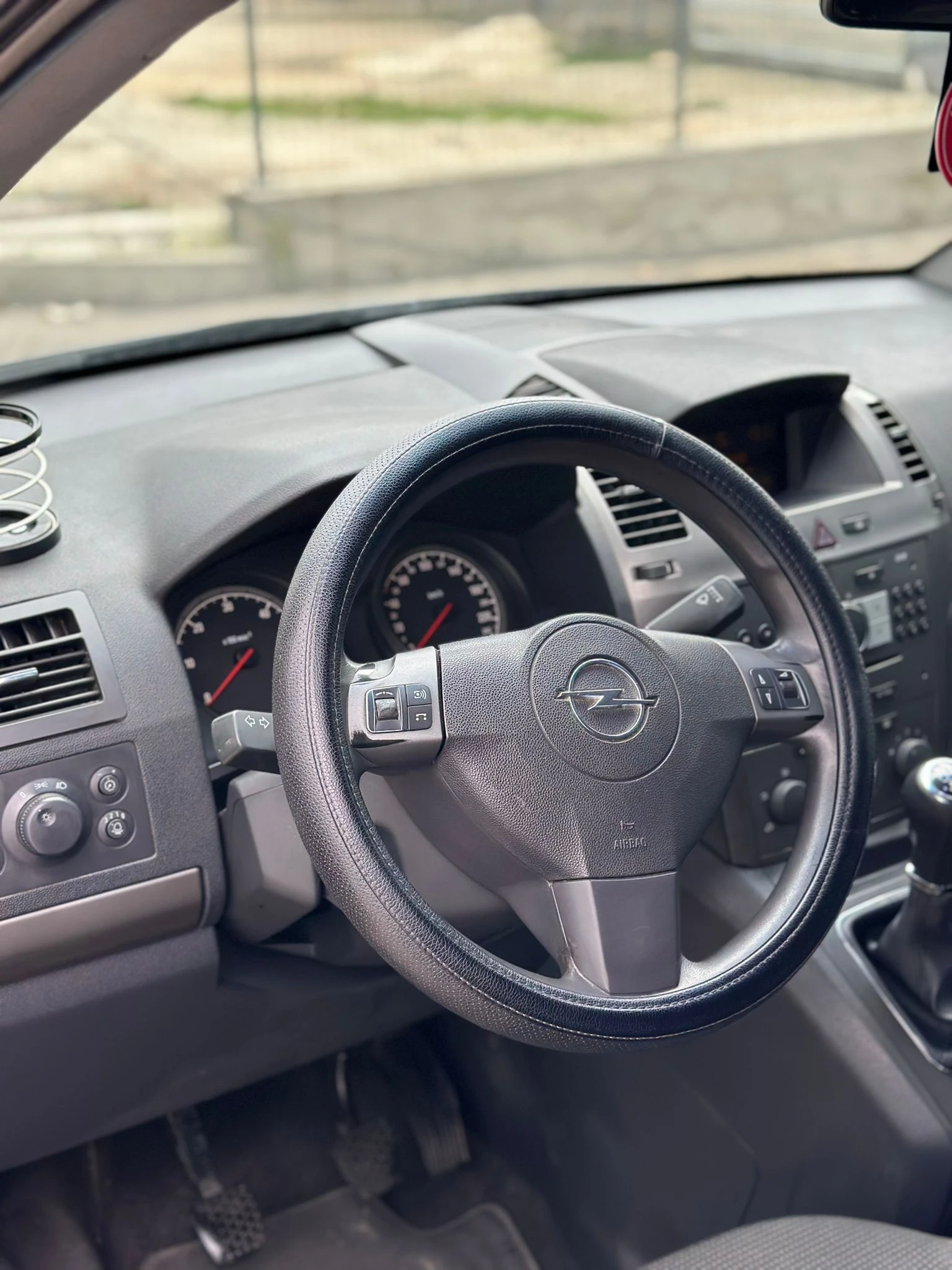 Opel Zafira  Топ състояние! | Mobile.bg — изображение 12