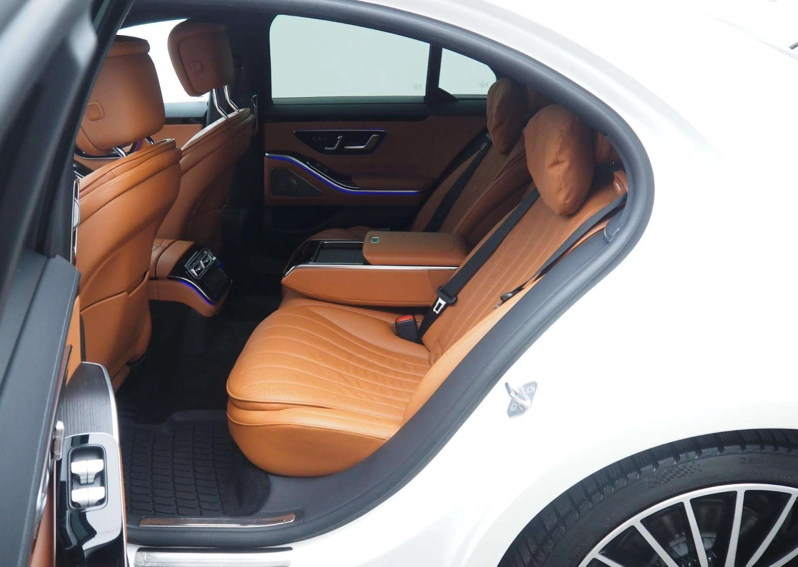 Mercedes-Benz S 400 d 4Matic AMG-Line - изображение 9