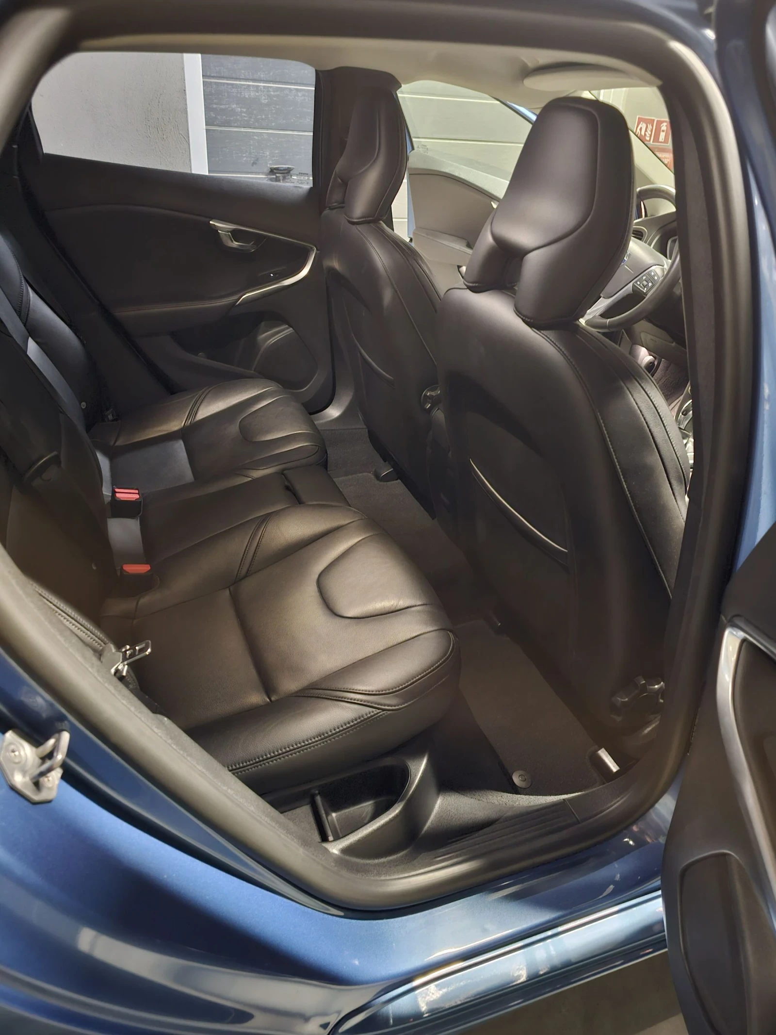 Volvo V40 D3 | Mobile.bg � ����������� 11