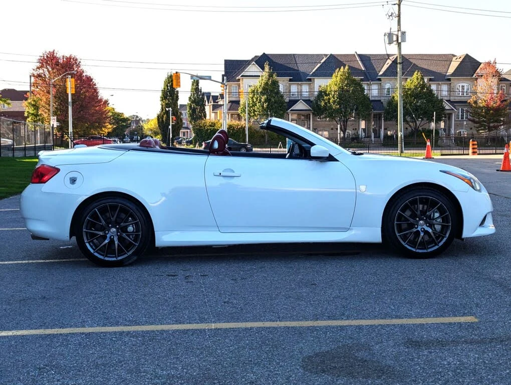 Infiniti G37, снимка 6 - Автомобили и джипове - 53780632