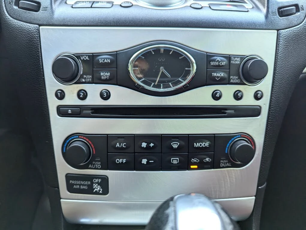 Infiniti G37, снимка 14 - Автомобили и джипове - 53780632