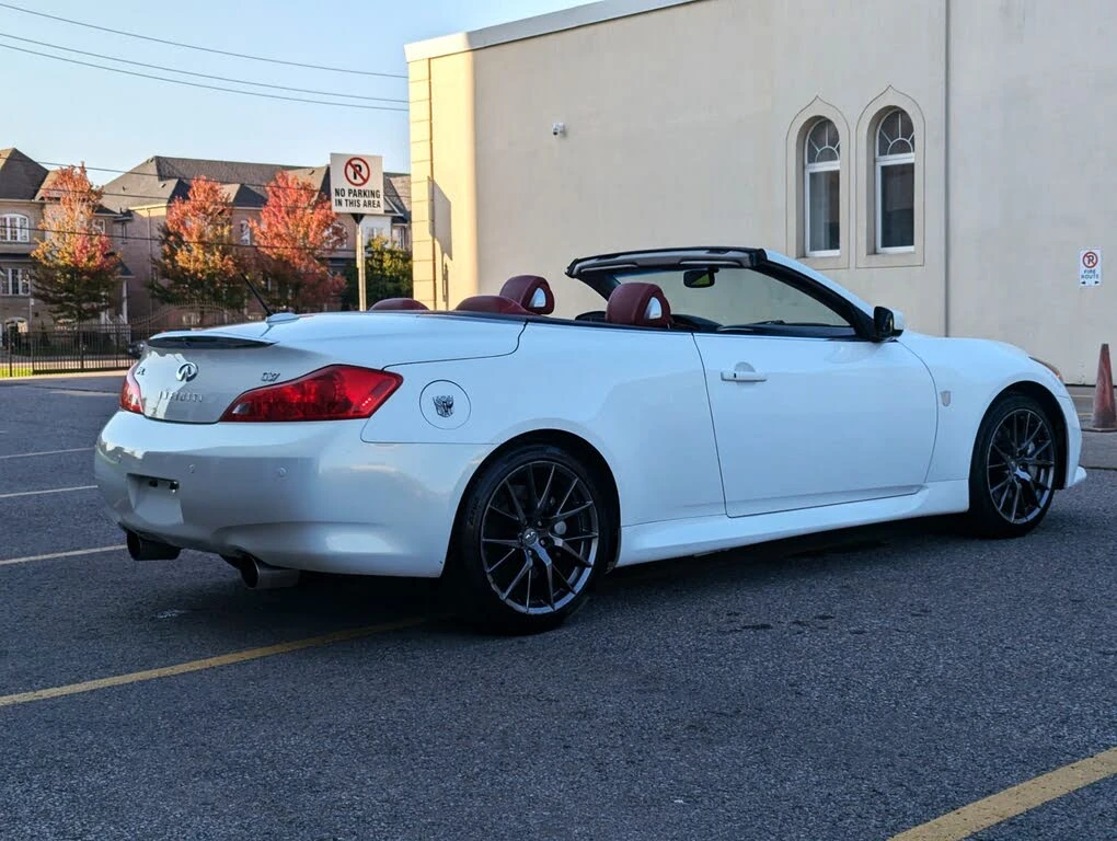 Infiniti G37, снимка 7 - Автомобили и джипове - 53780632