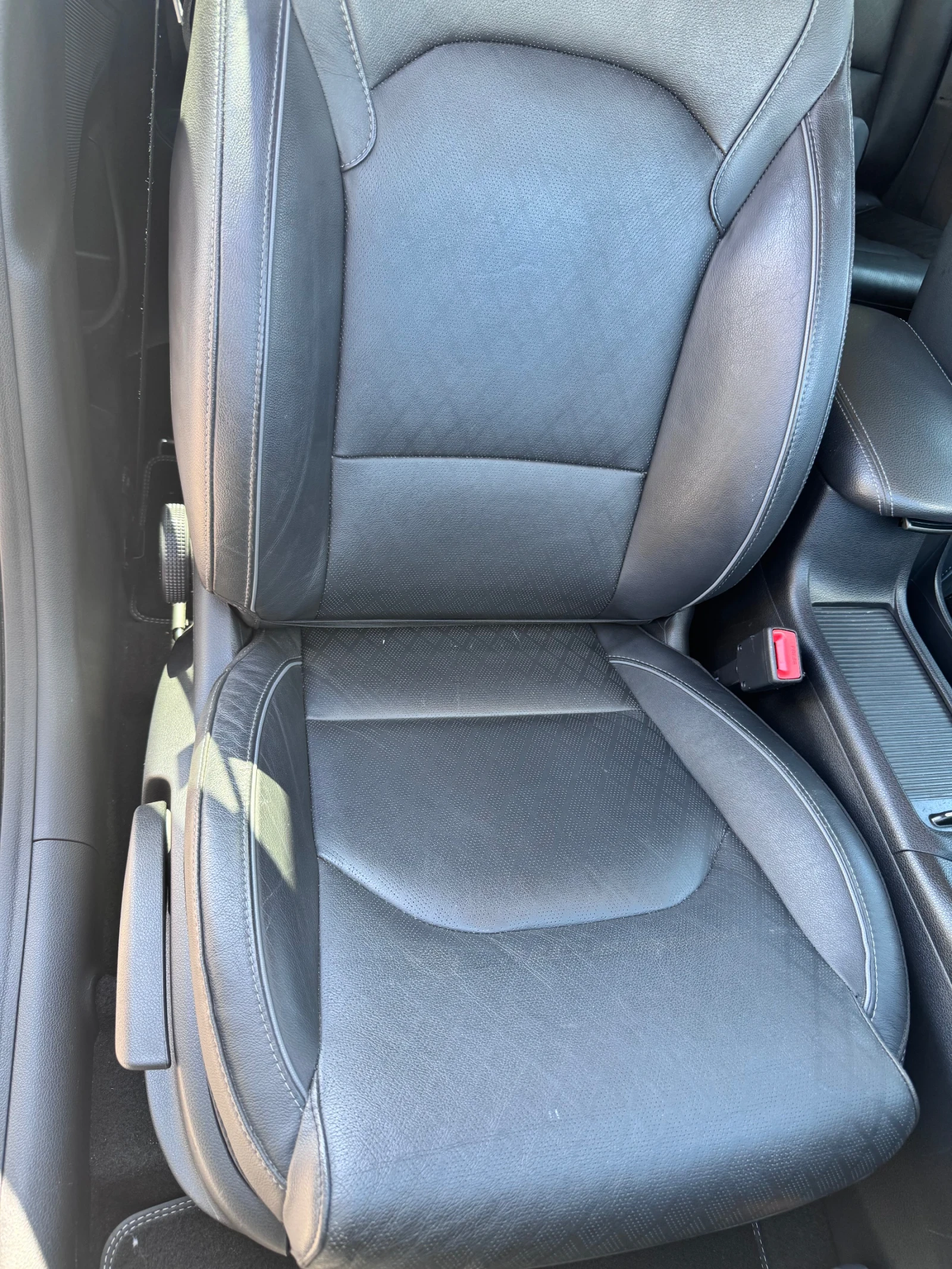 Hyundai I30 Кожа, Обдухване, подгрев и др., снимка 10 - Автомобили и джипове - 53836077