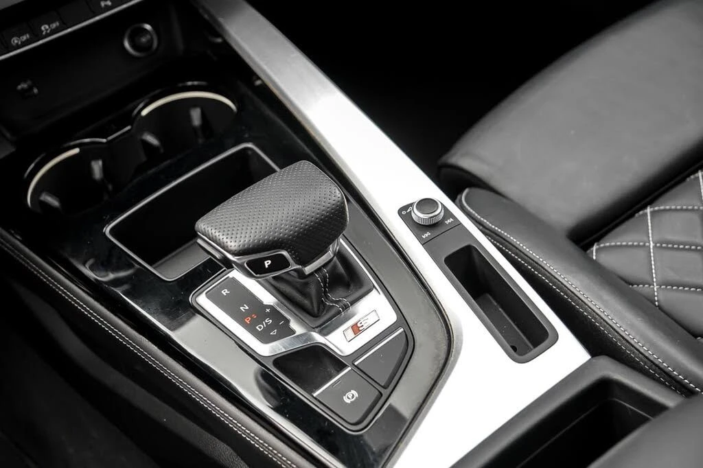 Audi S4 3.0Т* AвтоКредит * (ЦЕНА ДО БГ), снимка 14 - Автомобили и джипове - 54003091