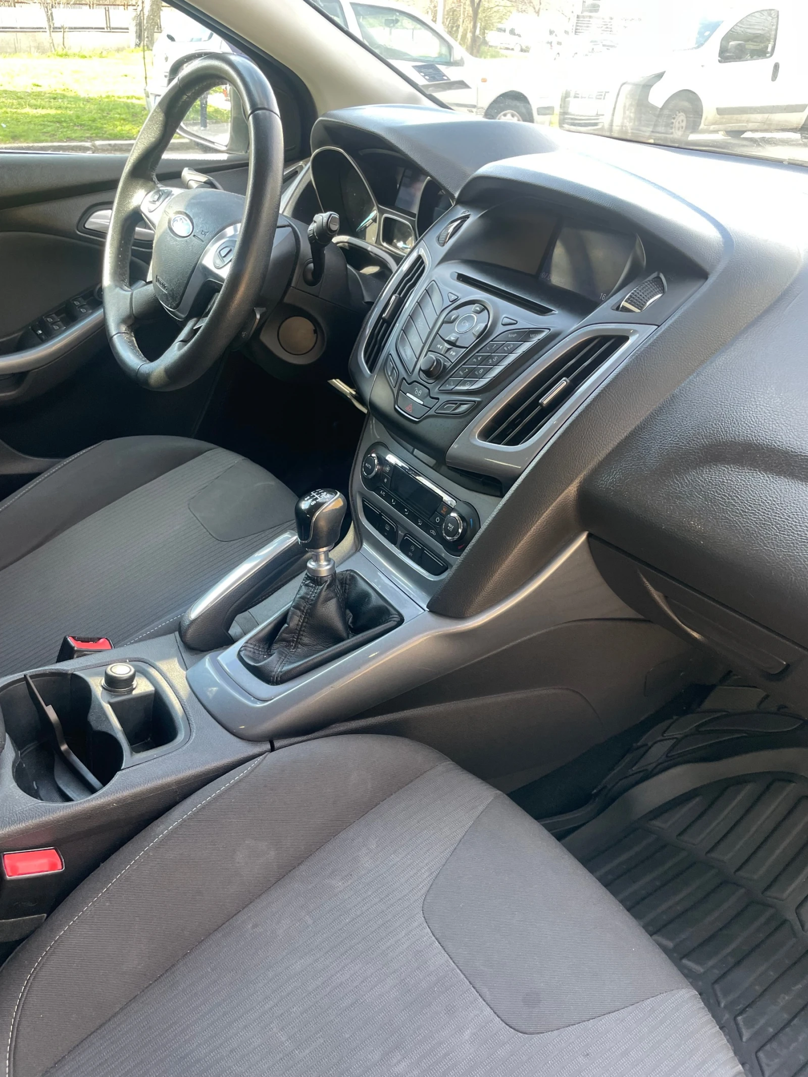 Ford Focus ST, снимка 16 - Автомобили и джипове - 54126975