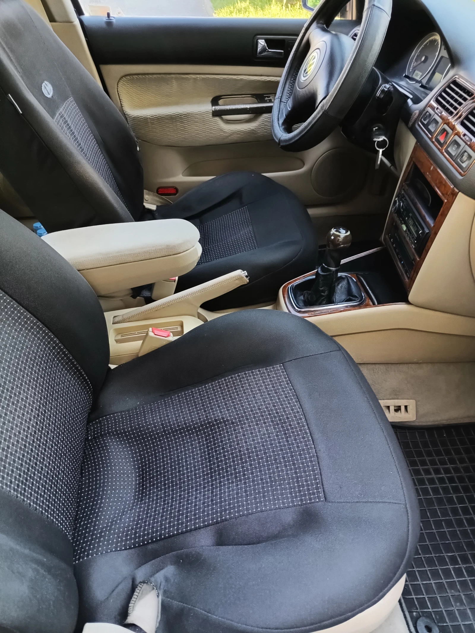 VW Bora 1.9 TDI, снимка 8 - Автомобили и джипове - 54568481
