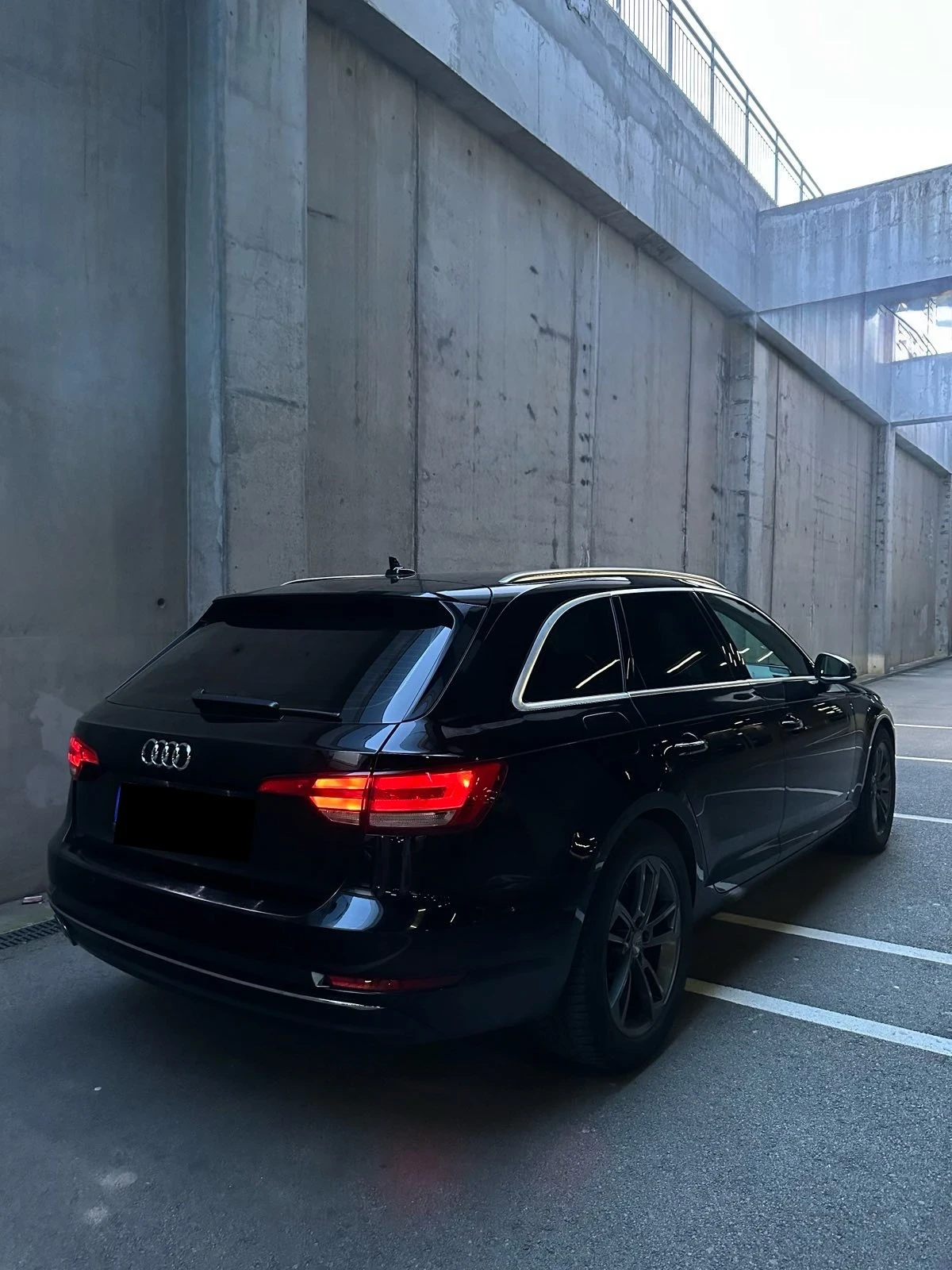 Audi A4 2.0 Tdi, снимка 3 - Автомобили и джипове - 54975400