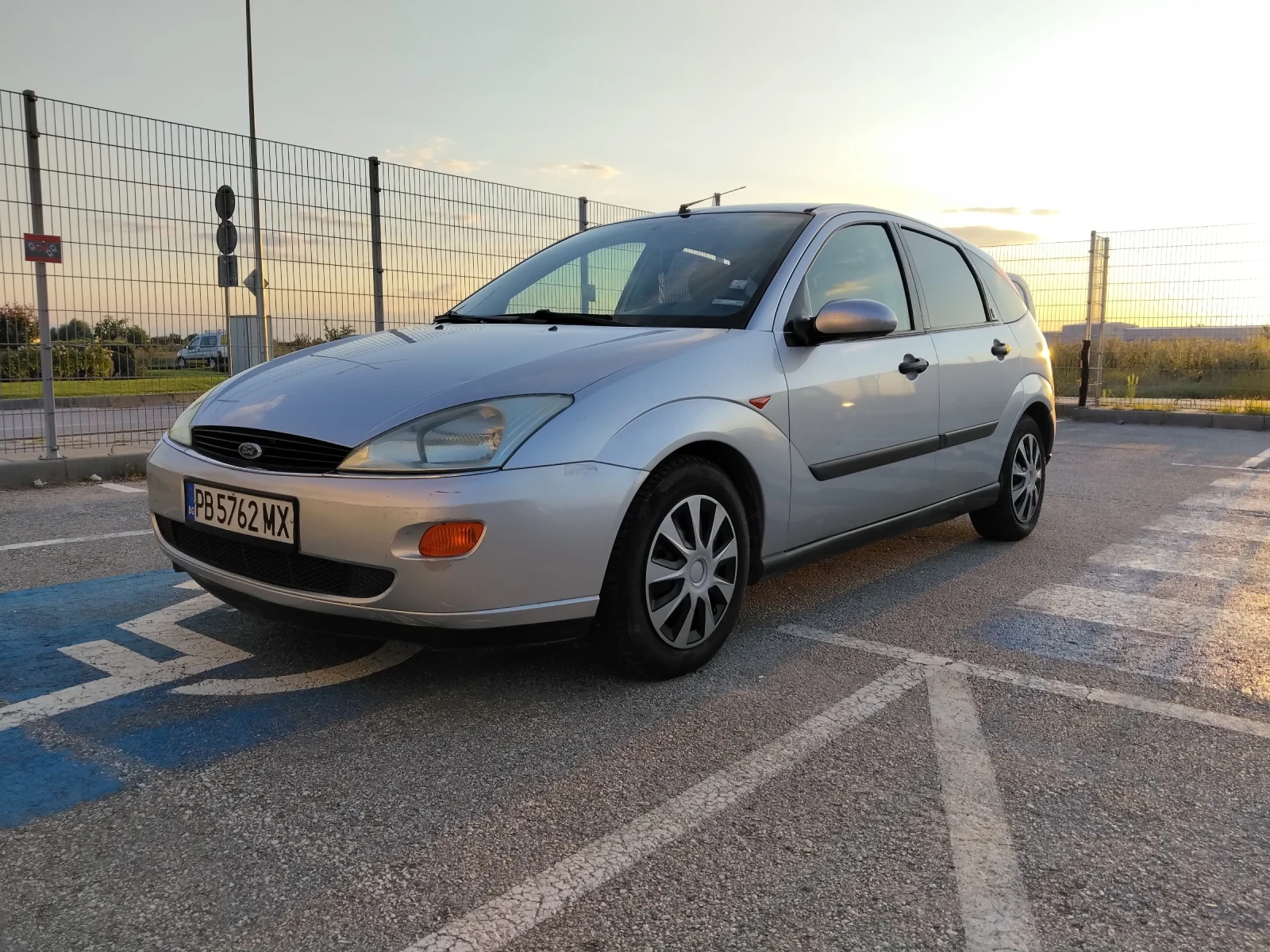 Ford Focus 1.6 газ бензин