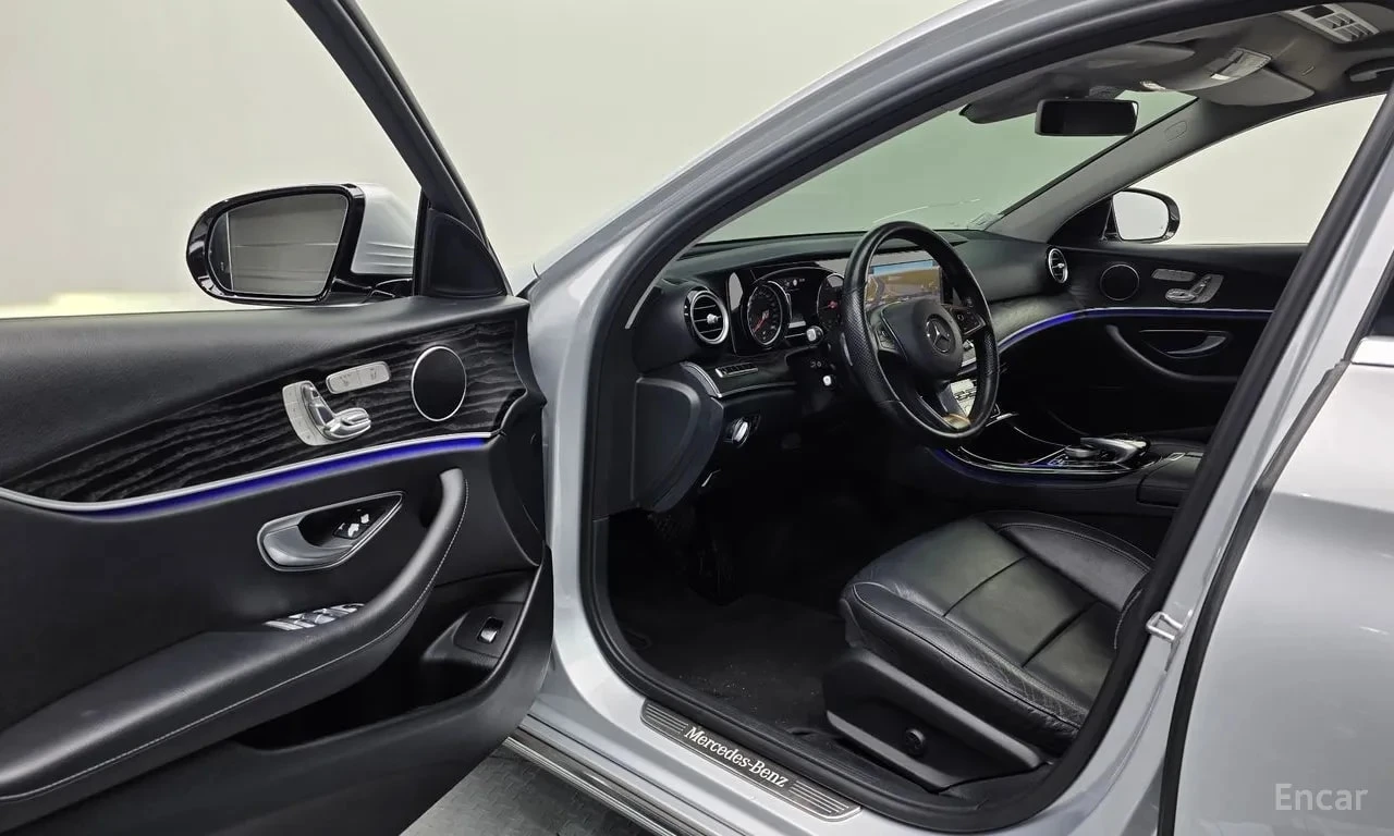 Mercedes-Benz E 220 * E220d 4MATIC Avantgarde * ЦЕНА ДО БГ, снимка 6 - Автомобили и джипове - 55951445