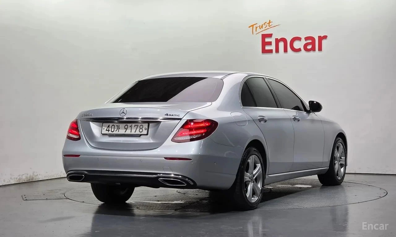 Mercedes-Benz E 220 * E220d 4MATIC Avantgarde * ЦЕНА ДО БГ, снимка 2 - Автомобили и джипове - 55951445