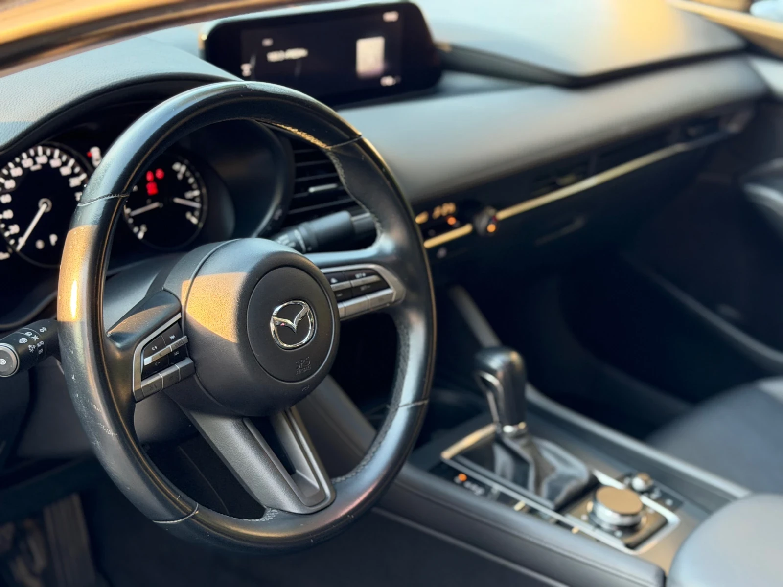 Mazda 3 Skyactiv-G, снимка 6 - Автомобили и джипове - 56024185