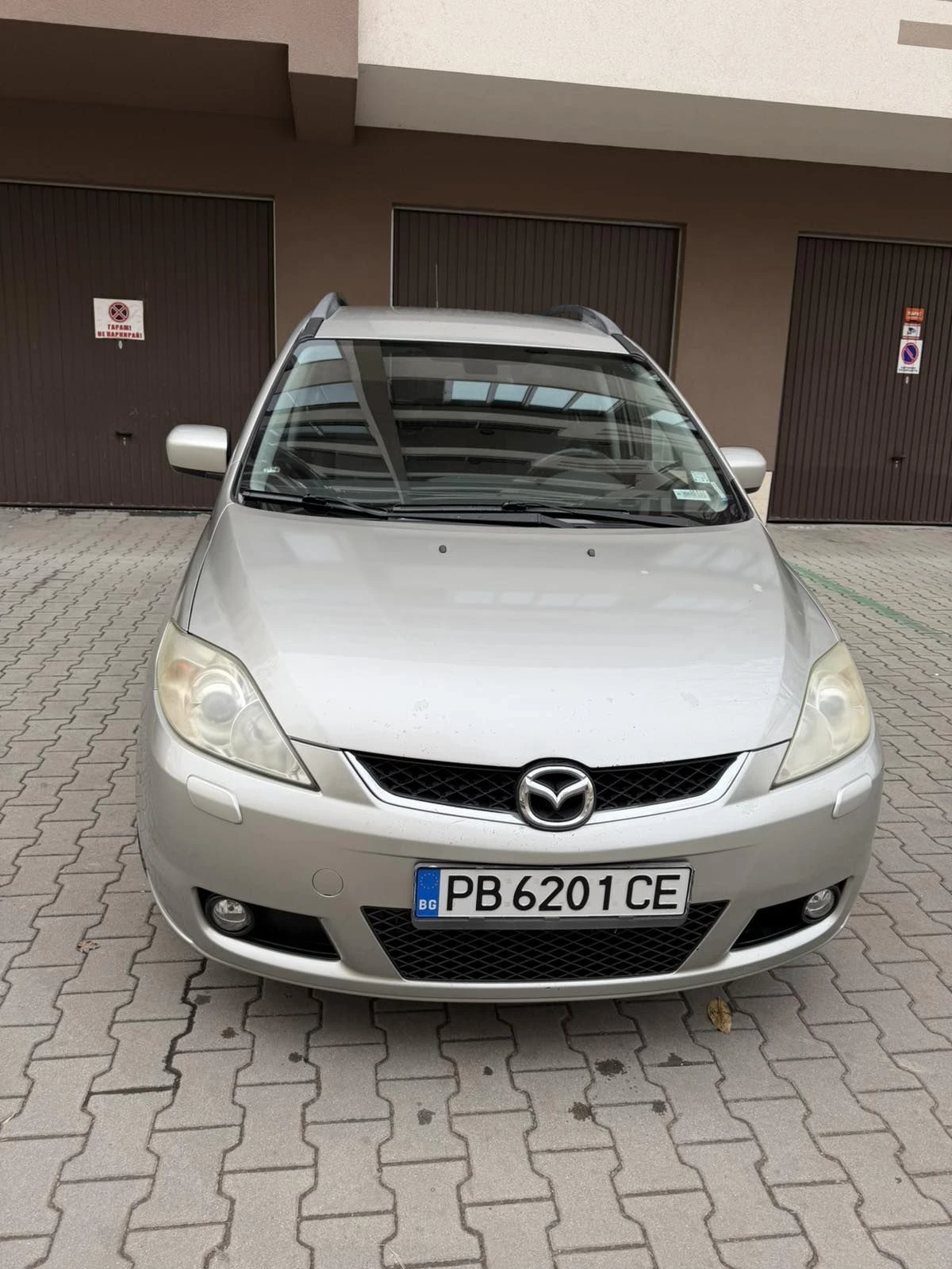 Mazda 5 .Ван