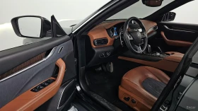 Maserati Levante 3.0 AWD GranLusso* КОЖА* ОБДУХВ* НАВИ* ПАНО, снимка 8