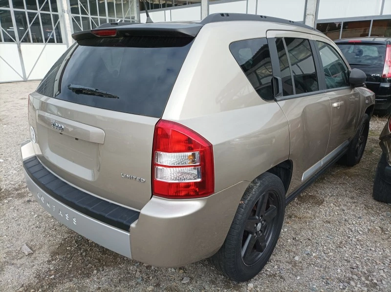 Jeep Compass 2.4 BENZIN 4X4/ НА ЧАСТИ , снимка 4 - Автомобили и джипове - 39297678