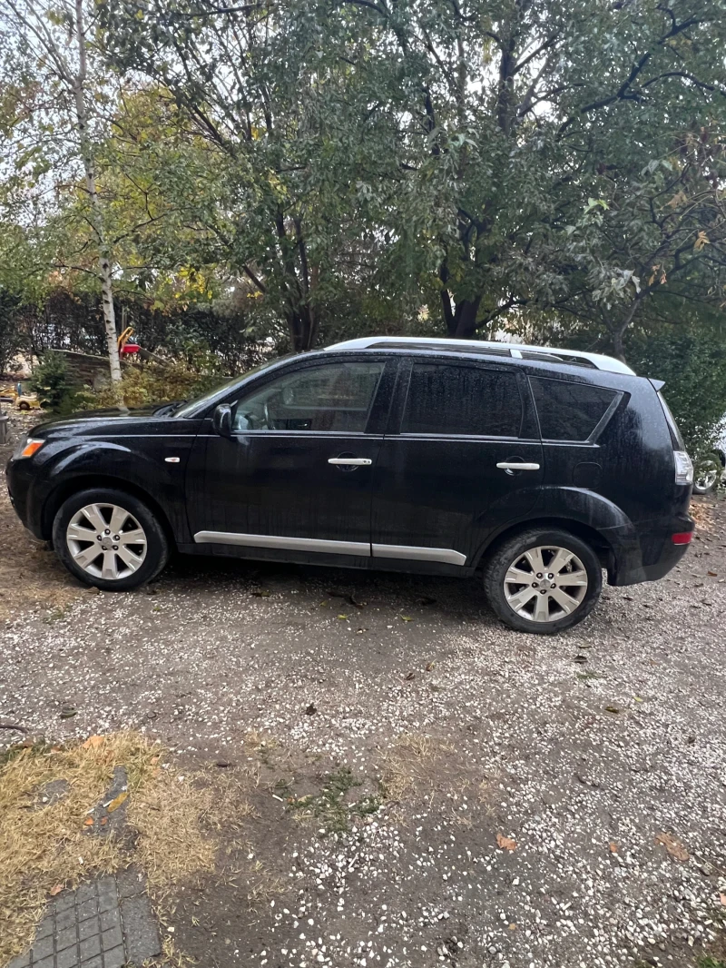 Mitsubishi Outlander Suf, снимка 2 - Автомобили и джипове - 47965862