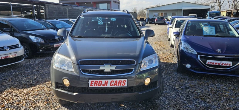 Chevrolet Captiva 2.4i* 7-местна, снимка 4 - Автомобили и джипове - 48268051