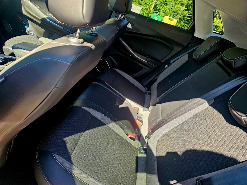 Opel Grandland X 1.2 130ph 39 000км, снимка 7 - Автомобили и джипове - 52614682