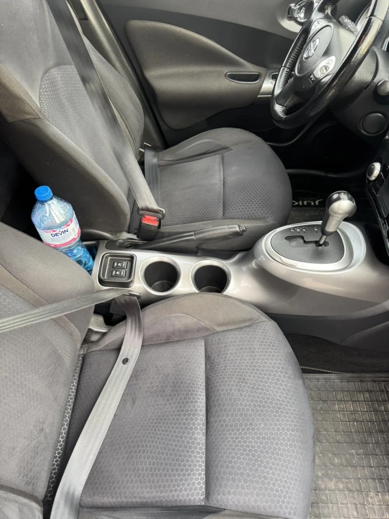 Nissan Juke 1.6 DIG TURBO, снимка 9 - Автомобили и джипове - 52655313