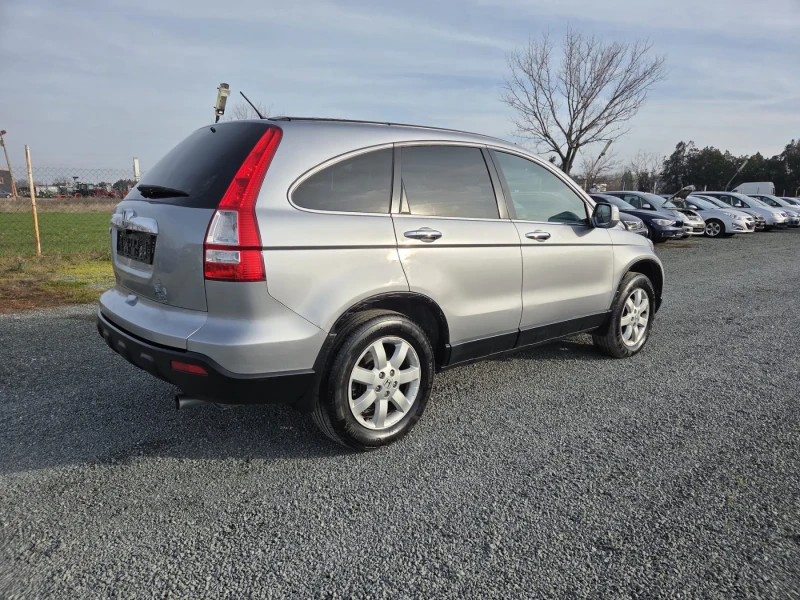 Honda Cr-v 2.0 150 бензин  навигация , снимка 5 - Автомобили и джипове - 52940009