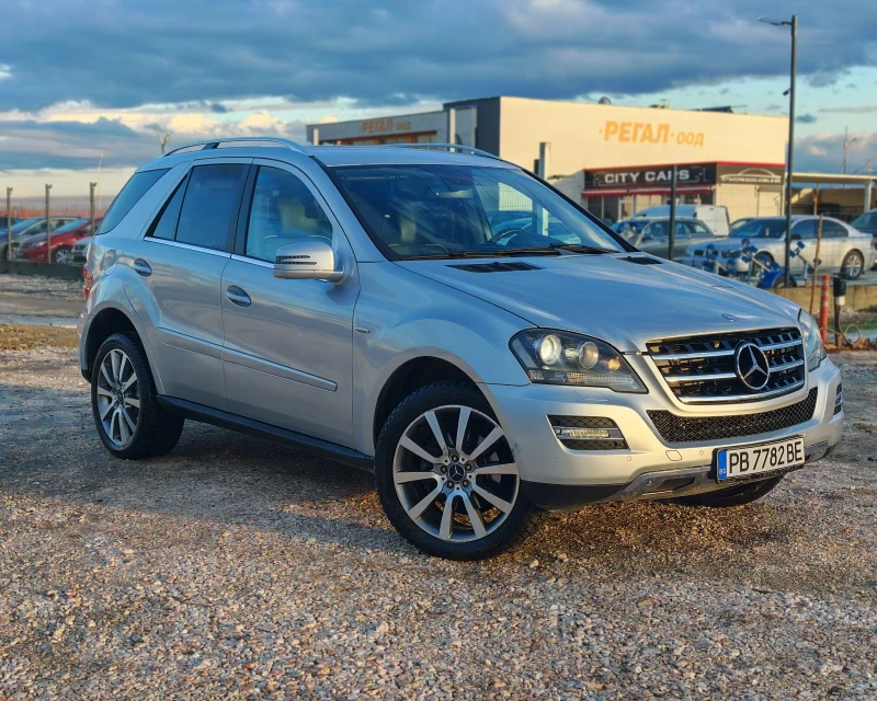 Mercedes-Benz ML 350 3.5 231 К.С. 4MATIC! КОЖА! АВТОМАТ! РЕГИСТРАЦИЯ! , снимка 15 - Автомобили и джипове - 53508422