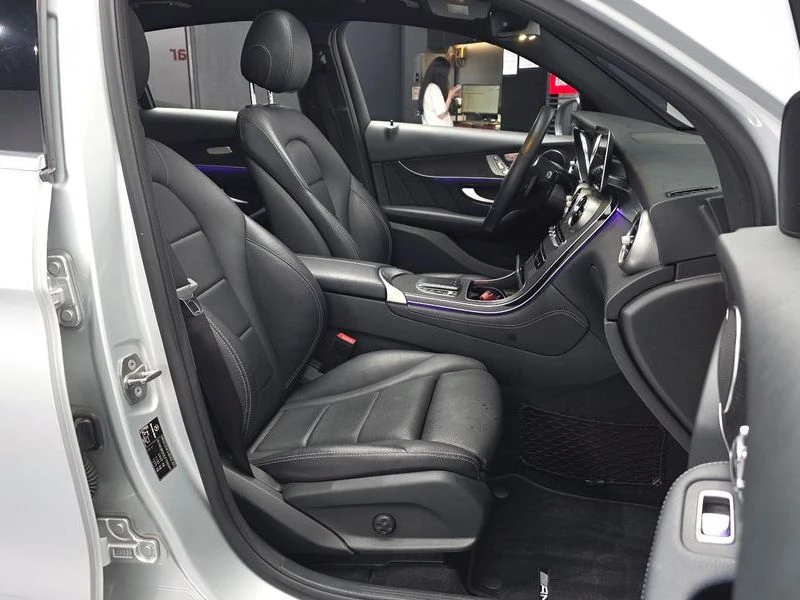 Mercedes-Benz GLC GCL300 4MATIC Coupe| 258к.с.| ВКЛ.ТЕХНОТЕСТ, снимка 12 - Автомобили и джипове - 55663619
