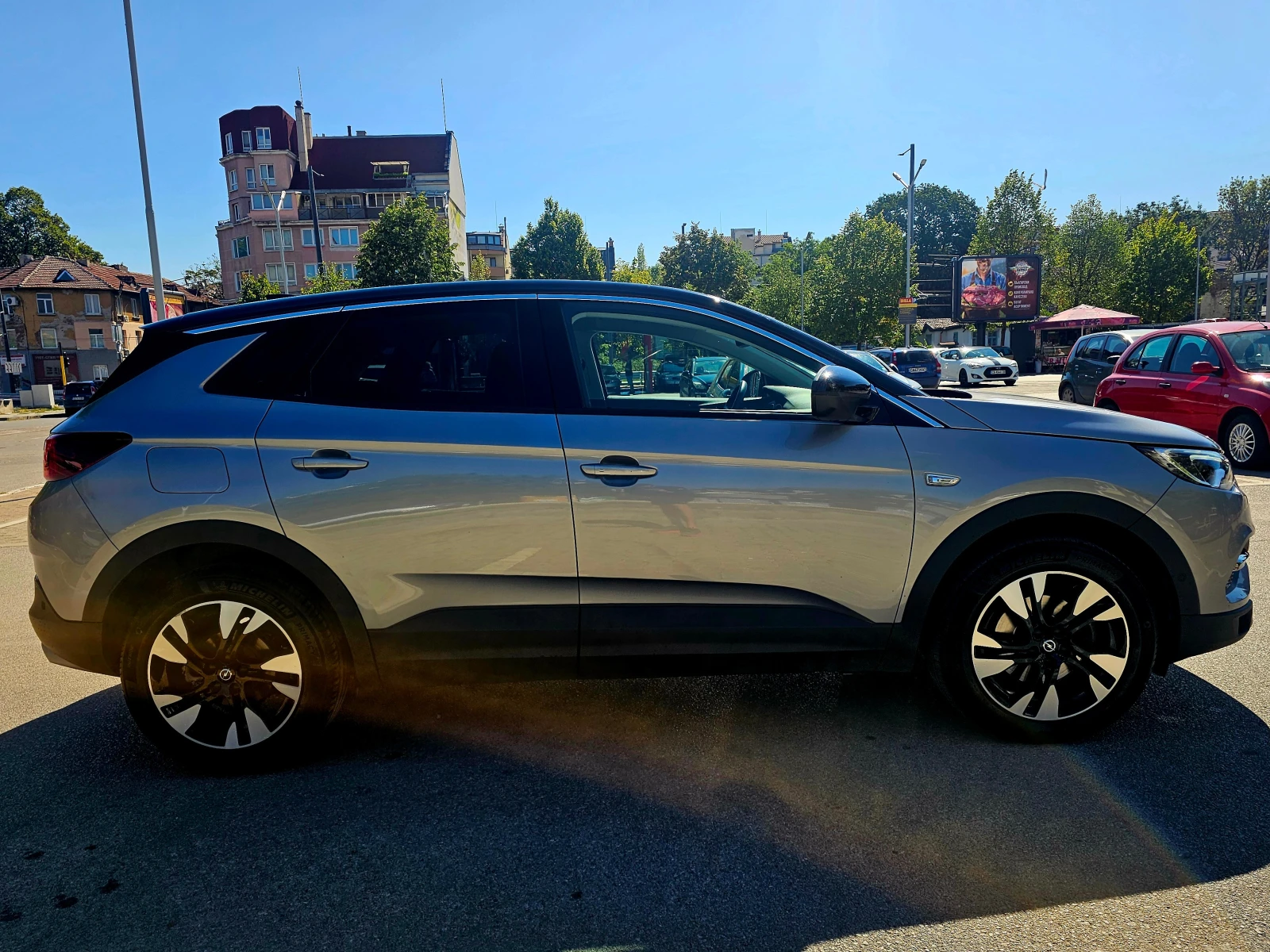 Opel Grandland X 1.2 130ph 39 000км - изображение 2
