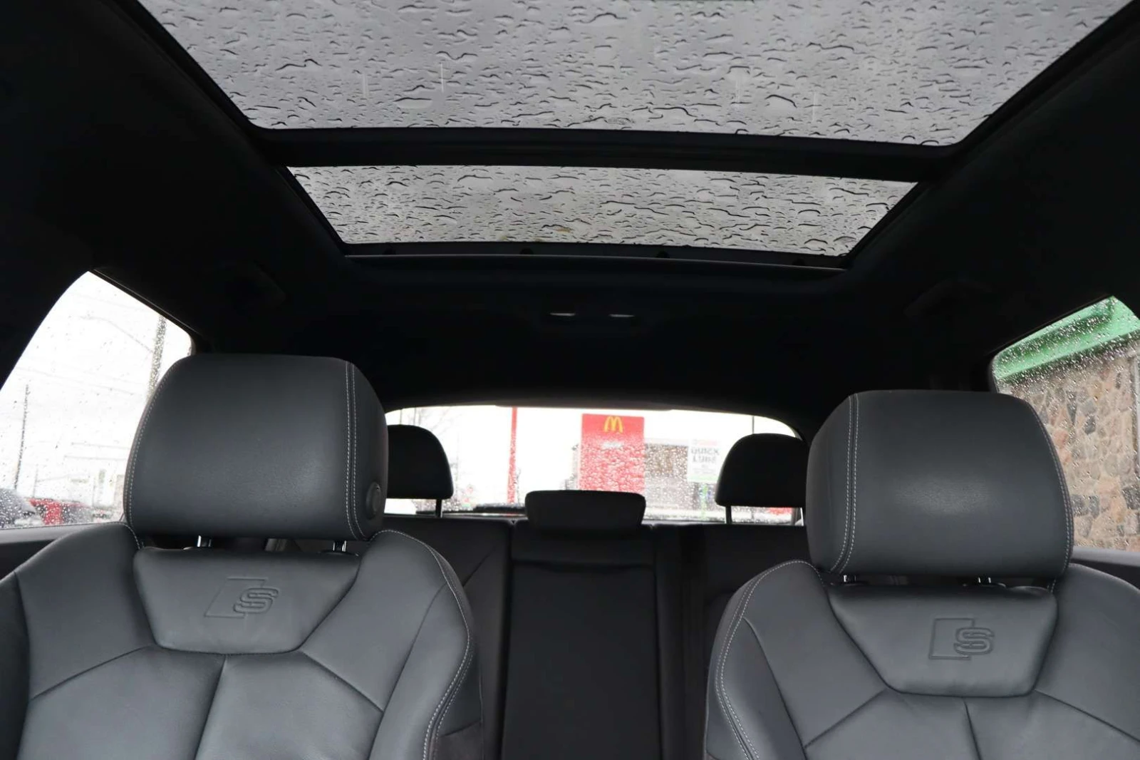 Audi Q3 S Line quattro Prestige  CARFAX, снимка 15 - Автомобили и джипове - 54243379