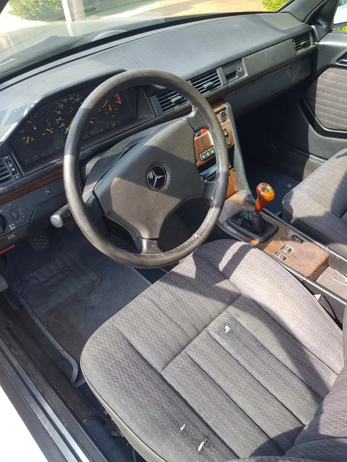 Mercedes-Benz 124, снимка 5 - Автомобили и джипове - 54342122