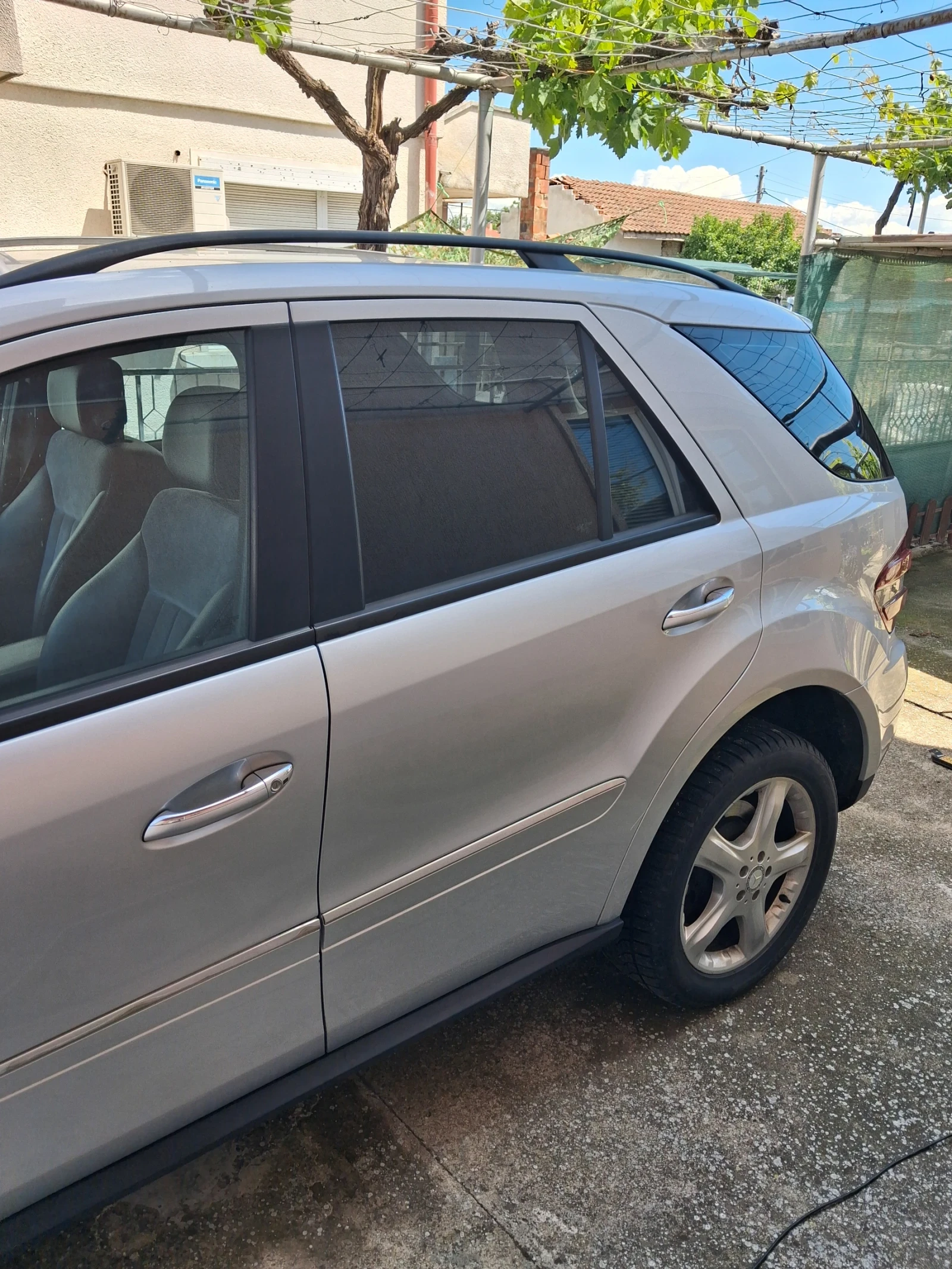 Mercedes-Benz ML 320, снимка 5 - Автомобили и джипове - 54730037