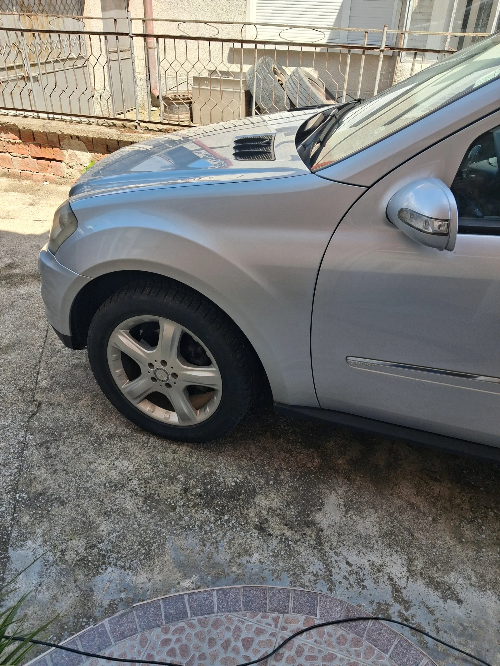 Mercedes-Benz ML 320, снимка 6 - Автомобили и джипове - 54730037