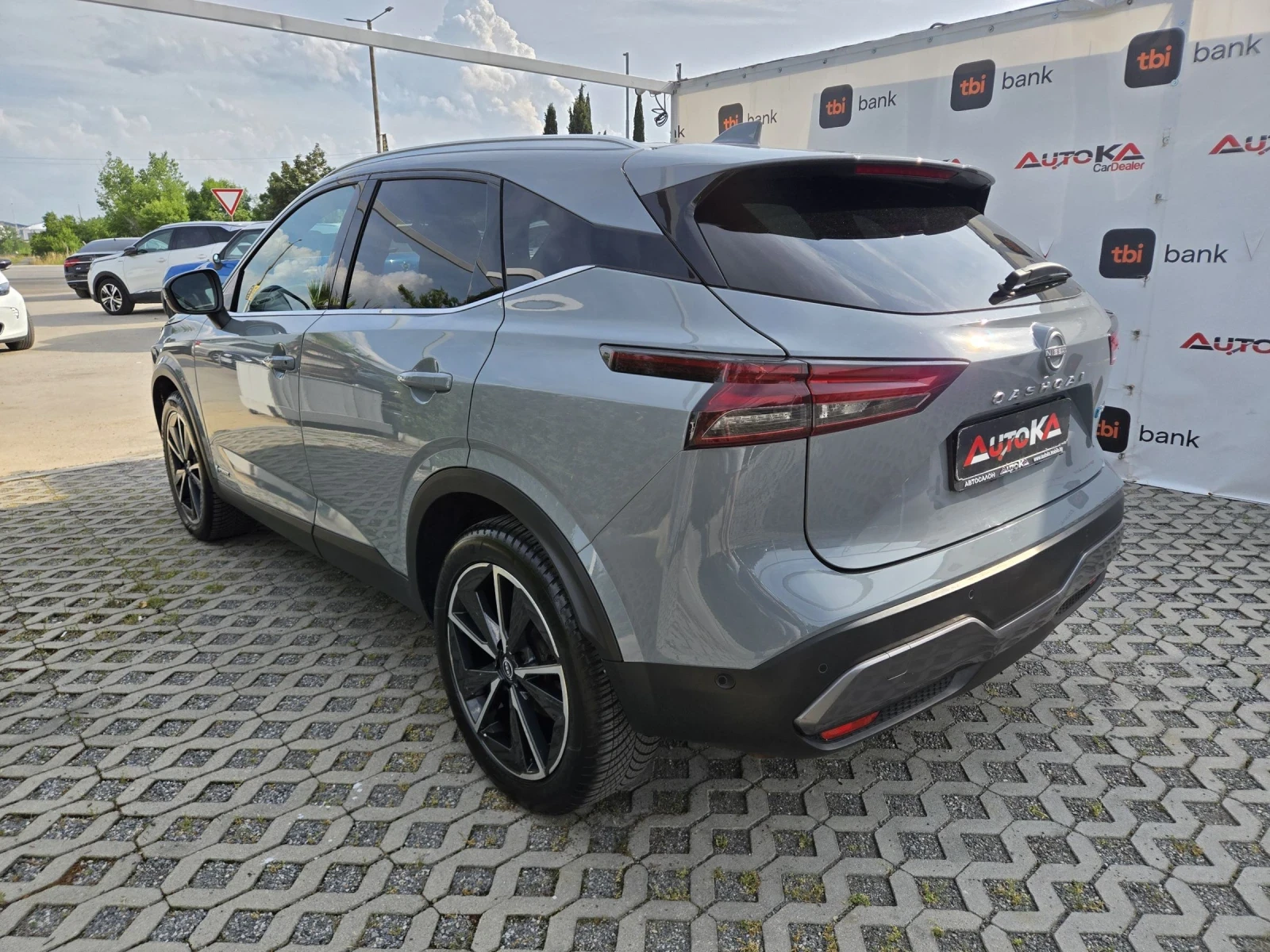 Nissan Qashqai E-Power= 190кс= TEKNA= PANO= 360= DISTR= DIGITAL, снимка 5 - Автомобили и джипове - 54824772