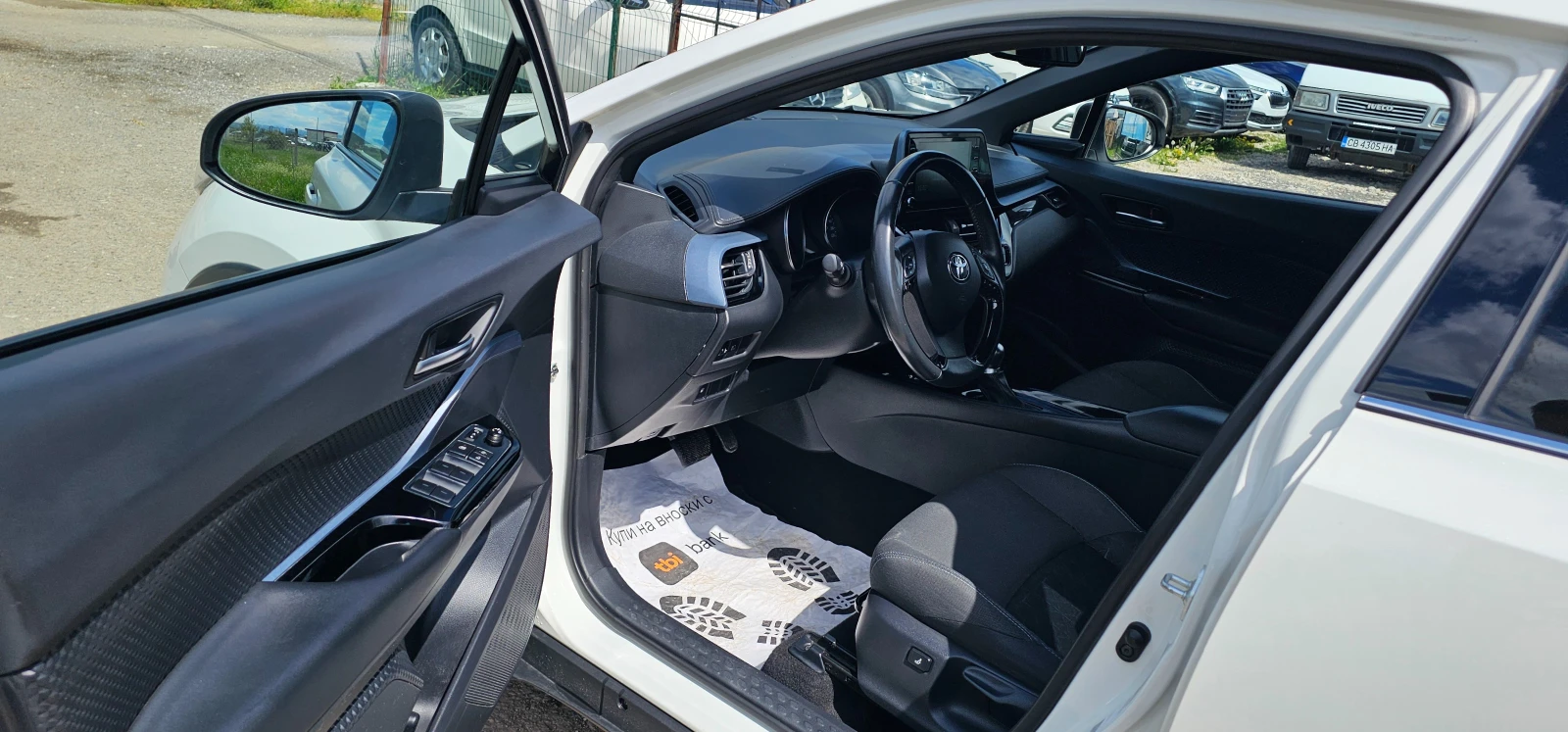 Toyota C-HR 1.8i HYBRID Фейс, снимка 12 - Автомобили и джипове - 55465575