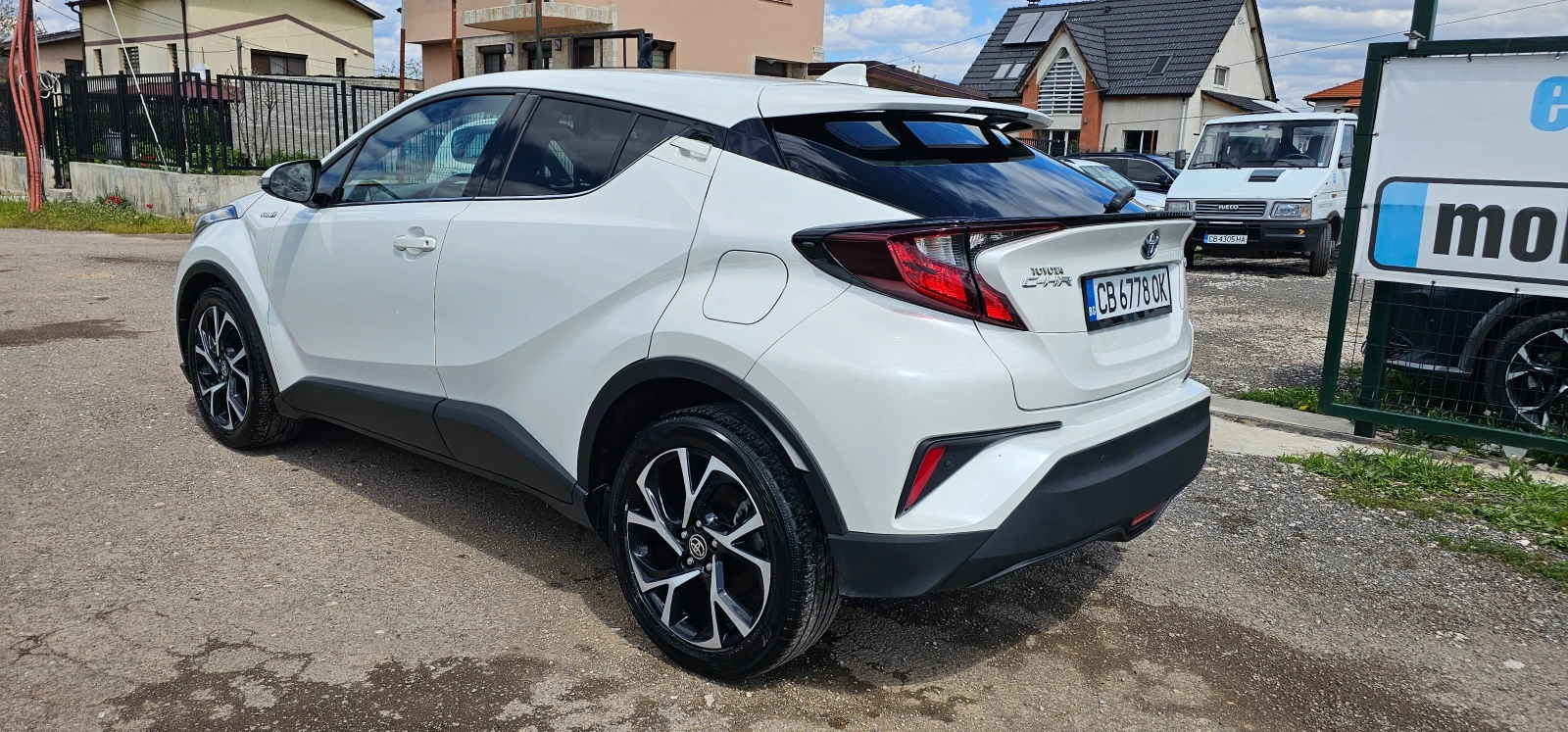Toyota C-HR 1.8i HYBRID Фейс, снимка 7 - Автомобили и джипове - 55465575