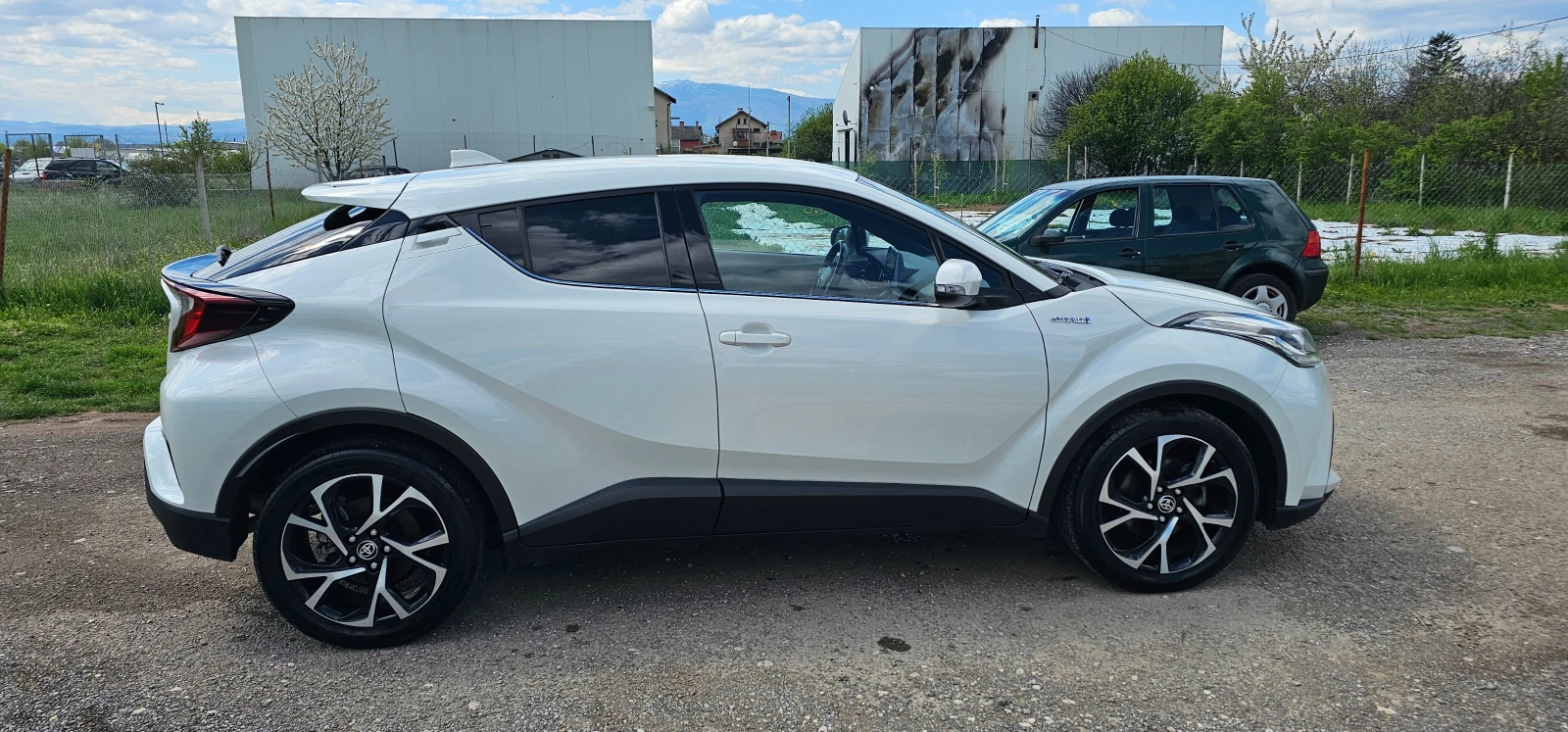 Toyota C-HR 1.8i HYBRID Фейс, снимка 6 - Автомобили и джипове - 55465575