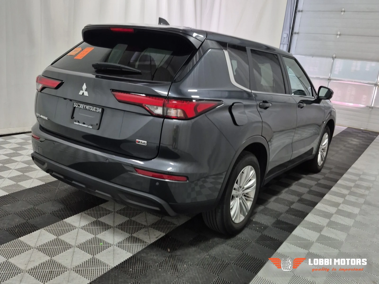 Mitsubishi Outlander, снимка 3 - Автомобили и джипове - 55929003