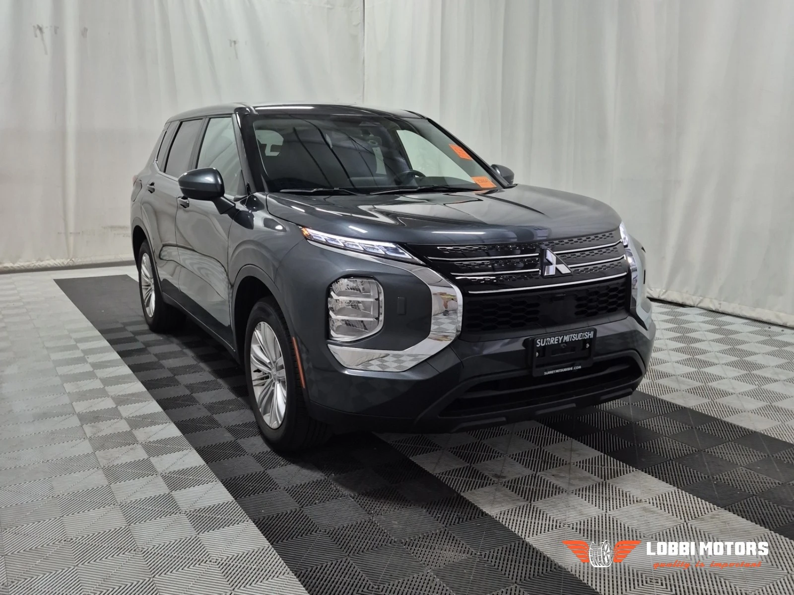 Mitsubishi Outlander, снимка 2 - Автомобили и джипове - 55929003
