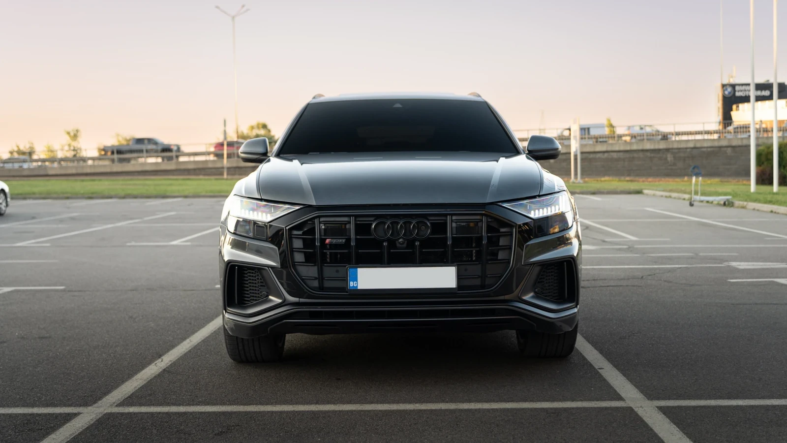 Audi SQ8 SQ8 4.0 TFSI / 360 / Matrix / Black optics, снимка 4 - Автомобили и джипове - 56056488