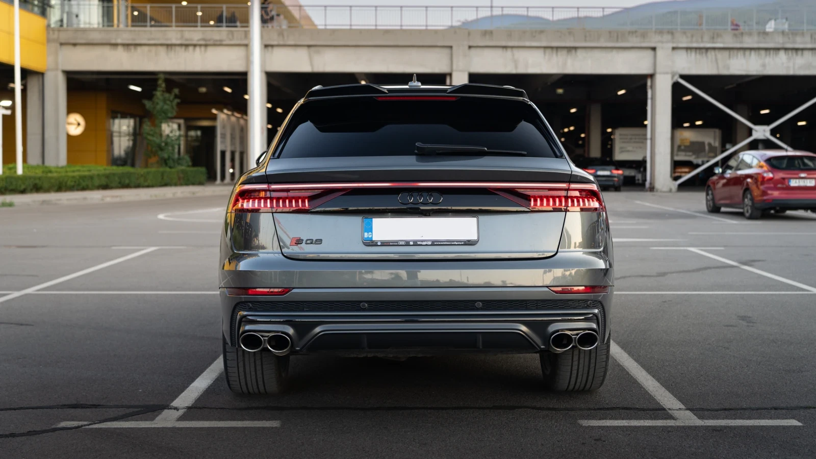 Audi SQ8 SQ8 4.0 TFSI / 360 / Matrix / Black optics, снимка 8 - Автомобили и джипове - 56056488