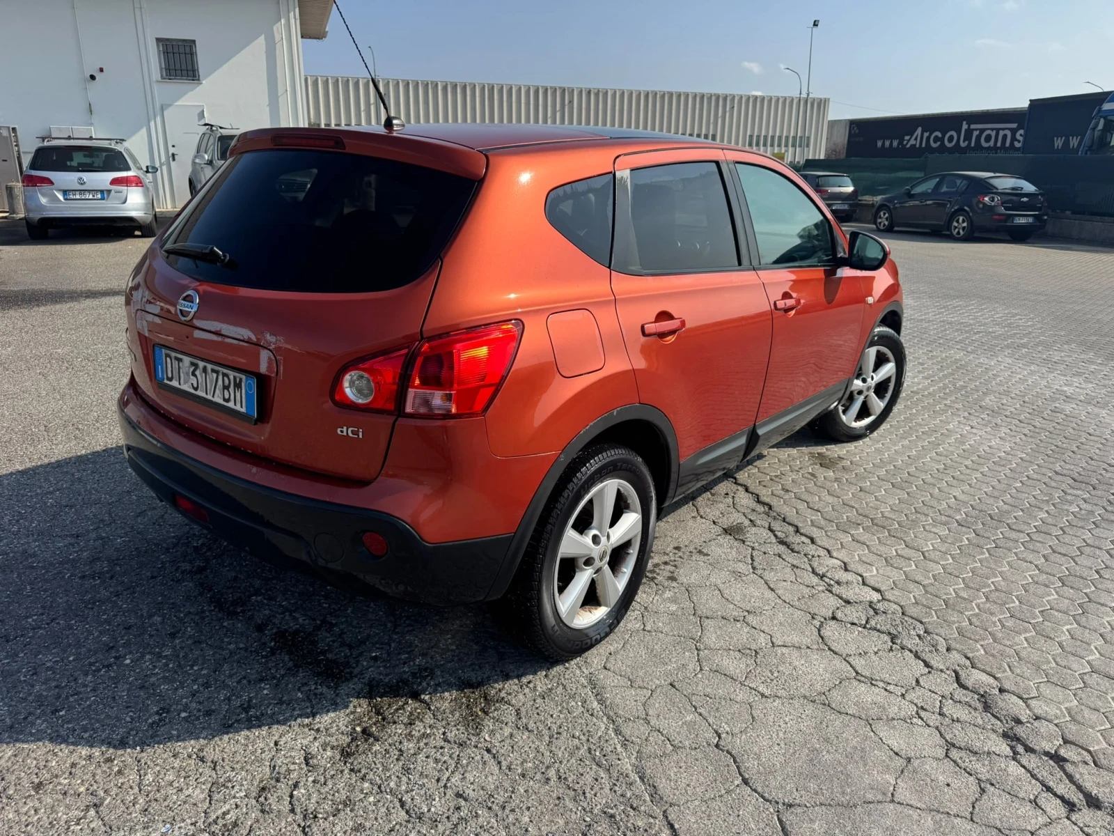 Nissan Qashqai 2.0dci, 4х4 , снимка 3 - Автомобили и джипове - 56561812