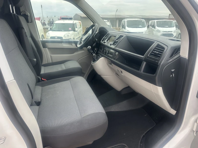 VW T6, снимка 11 - Бусове и автобуси - 52092506