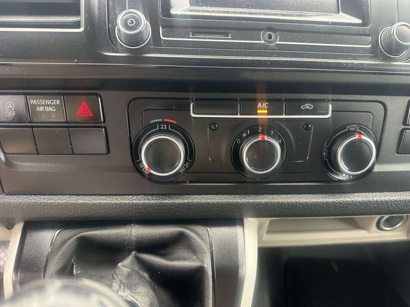 VW T6, снимка 13 - Бусове и автобуси - 52092506