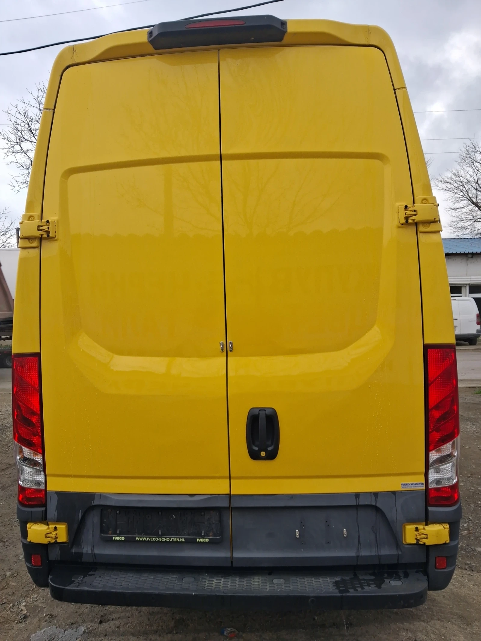 Iveco 35c18 Хладилен, снимка 4 - Бусове и автобуси - 54166101