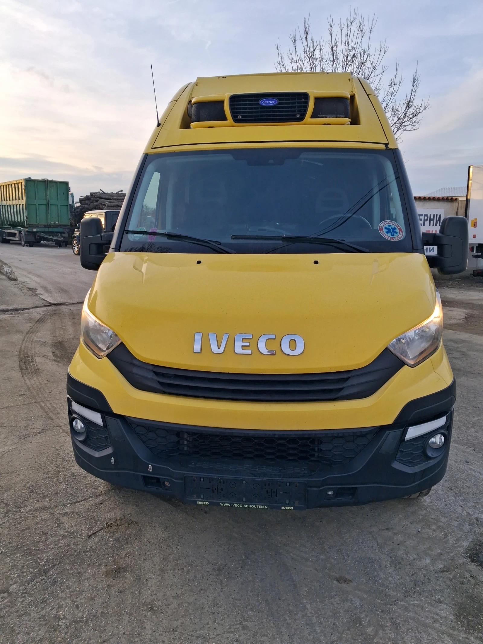 Iveco 35c18 Хладилен, снимка 3 - Бусове и автобуси - 54166101