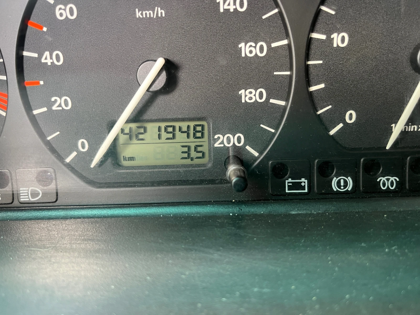 VW Multivan, снимка 8 - Бусове и автобуси - 54738694
