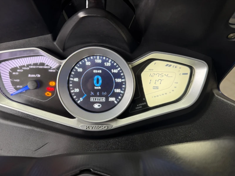 Kymco Xciting 400i ABS, LED-2021g, снимка 11 - Мотоциклети и мототехника - 49904093